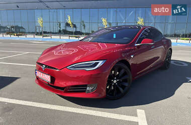 Лифтбек Tesla Model S 2019 в 