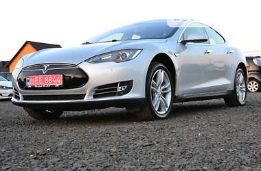 Лифтбек Tesla Model S 2013 в Луцке