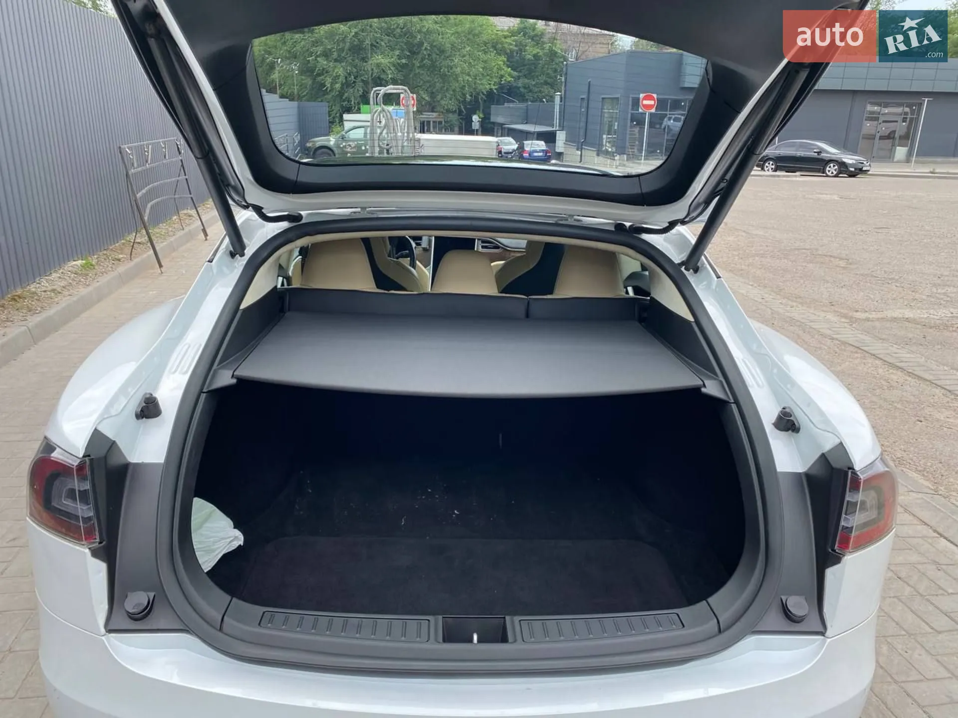 2017 Tesla Model S - мініатюра 18