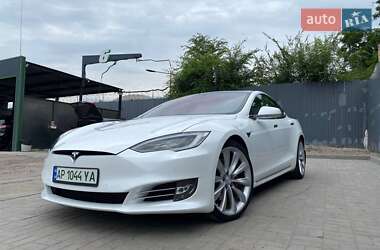 Ліфтбек Tesla Model S 2017 в Запоріжжі