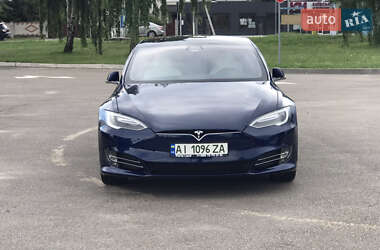 Ліфтбек Tesla Model S 2017 в Києві