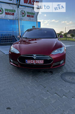 Лифтбек Tesla Model S 2014 в Каменец-Подольском