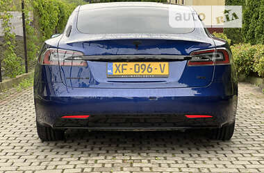 Ліфтбек Tesla Model S 2018 в Києві