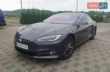 Ліфтбек Tesla Model S 2018 в Іршаві