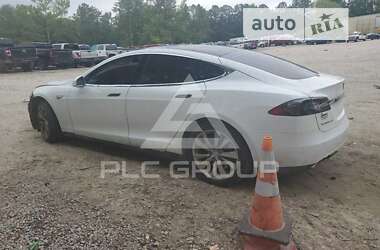 Лифтбек Tesla Model S 2014 в Киеве