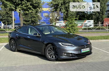 Ліфтбек Tesla Model S 2017 в Хмельницькому