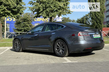 Ліфтбек Tesla Model S 2017 в Хмельницькому