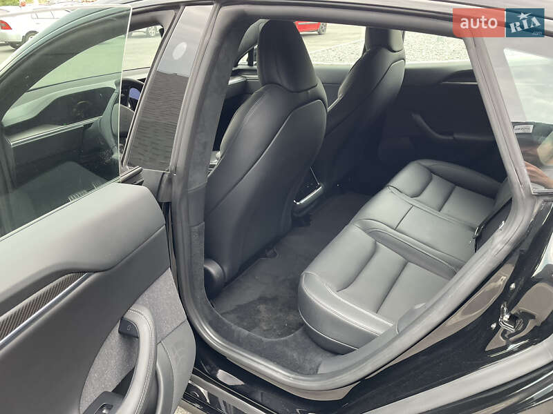 Ліфтбек Tesla Model S 2022 в Дніпрі