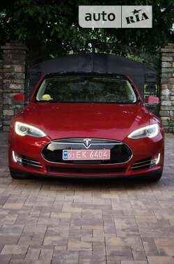 Ліфтбек Tesla Model S 2013 в Кам'янець-Подільському