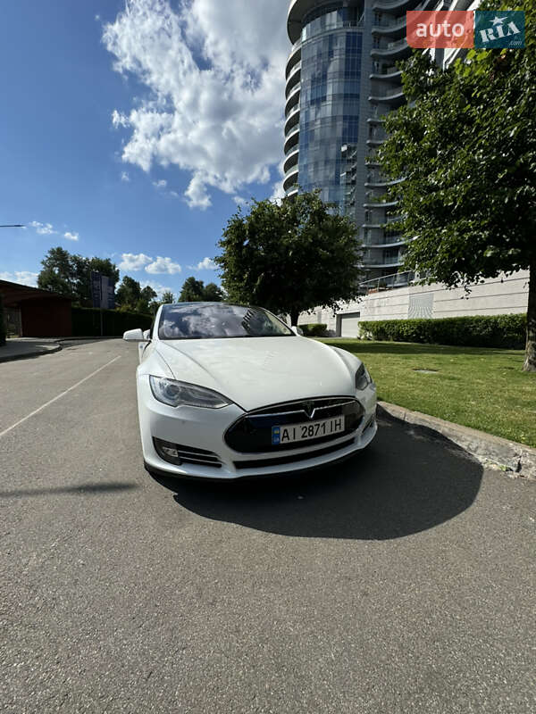 Хетчбек Tesla Model S 2013 в Києві