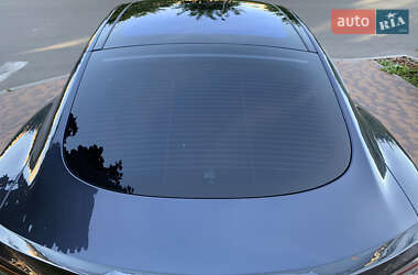 Лифтбек Tesla Model S 2016 в 