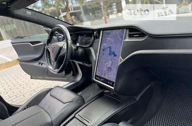 Лифтбек Tesla Model S 2018 в Ровно