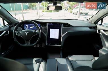 Лифтбек Tesla Model S 2020 в Киеве