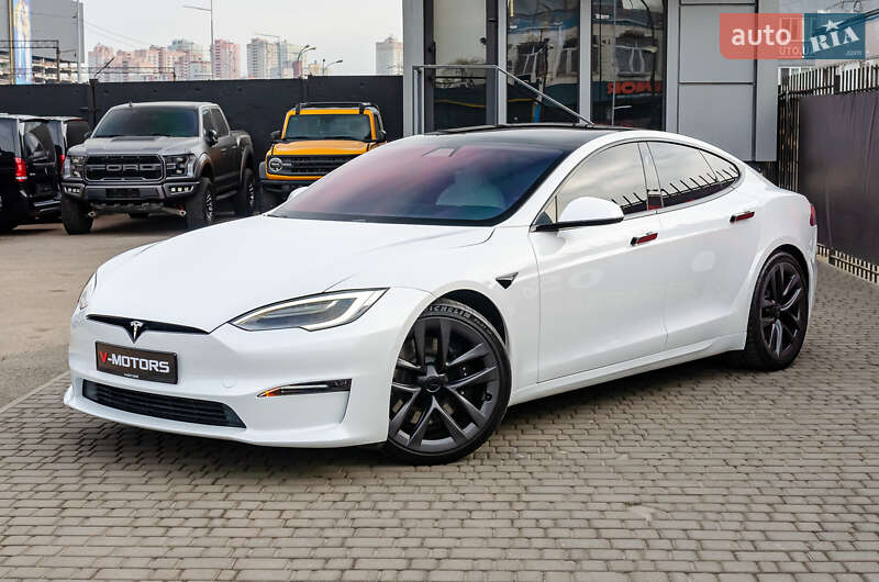 Лифтбек Tesla Model S 2021 в 
