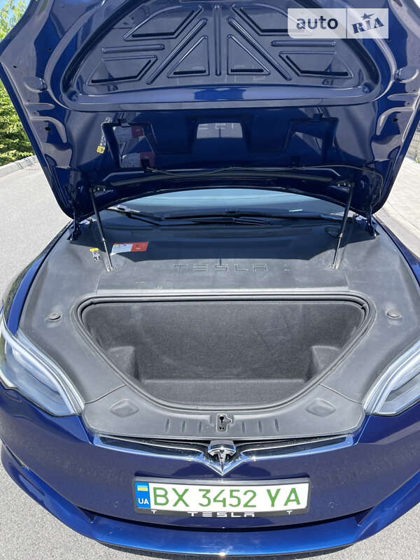 Ліфтбек Tesla Model S 2017 в Хмельницькому