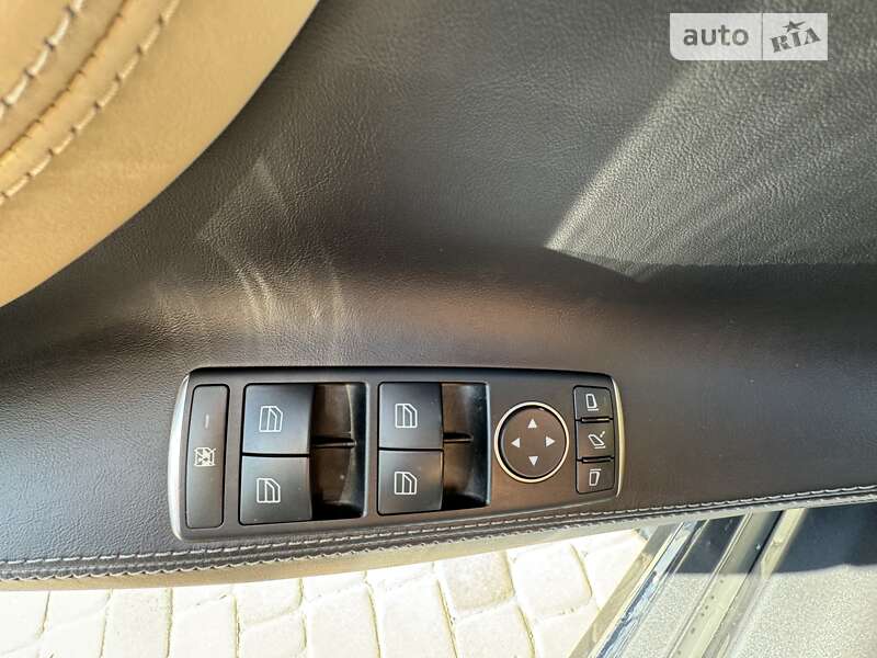Лифтбек Tesla Model S 2016 в Белой Церкви
