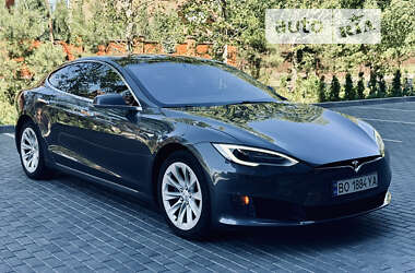 Ліфтбек Tesla Model S 2017 в Полтаві