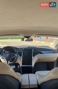 Ліфтбек Tesla Model S 2016 в 