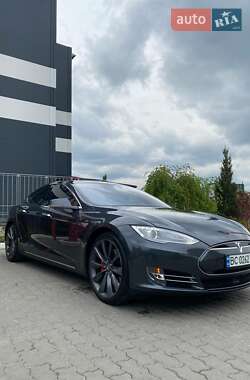 Лифтбек Tesla Model S 2015 в 