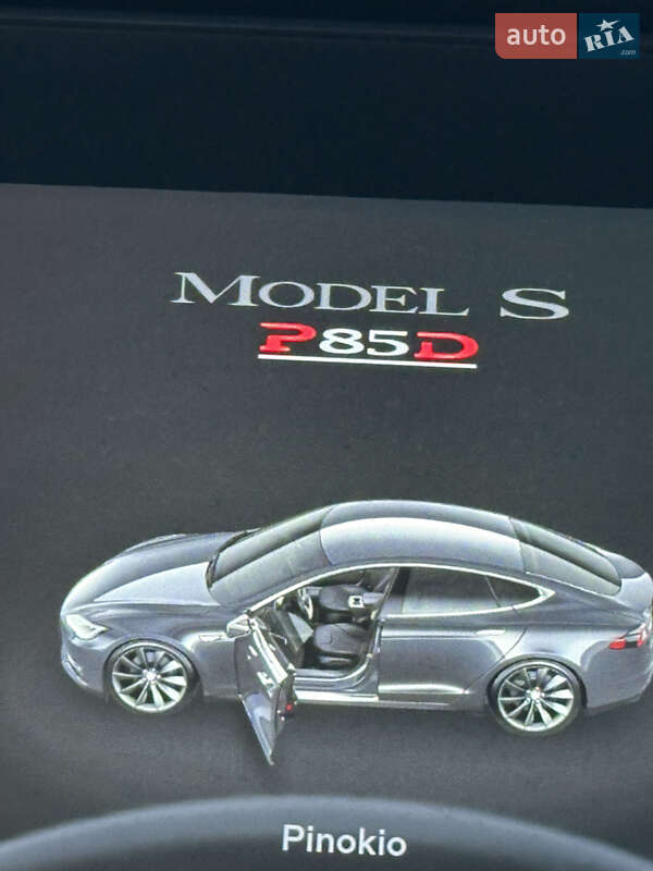 Tesla Model S 2015