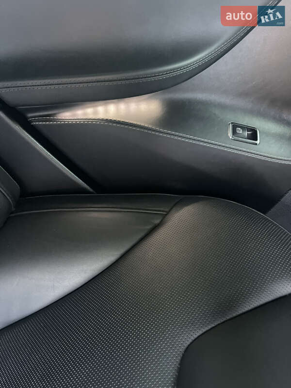 Лифтбек Tesla Model S 2017 в Бродах