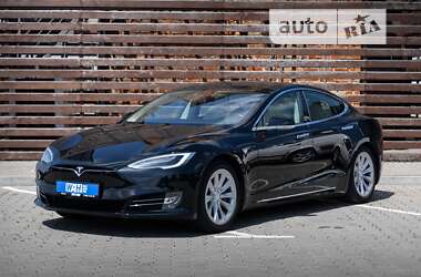 Лифтбек Tesla Model S 2018 в Луцке