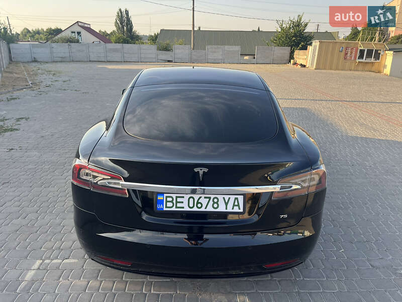 Лифтбек Tesla Model S 2017 в Первомайске