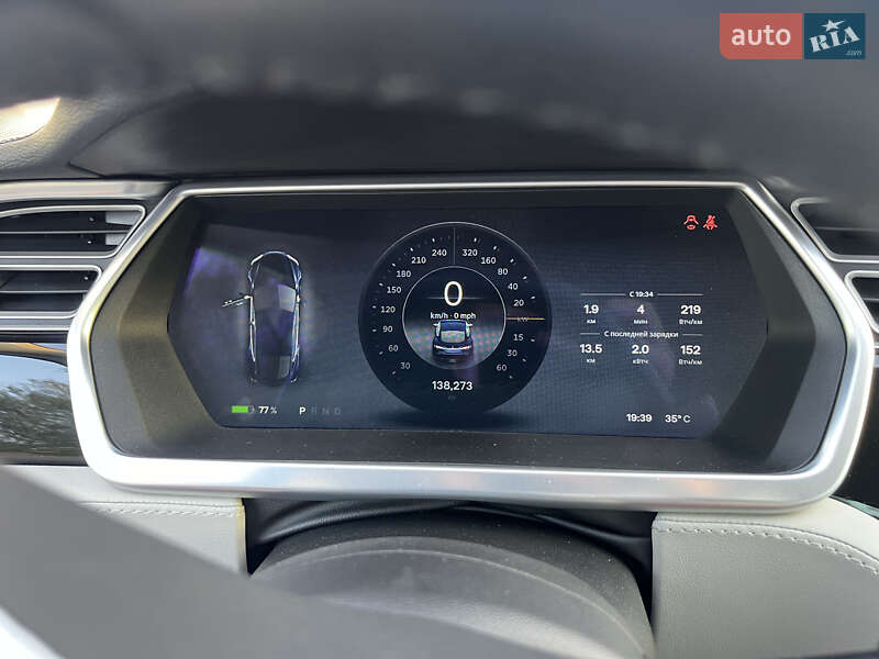 Ліфтбек Tesla Model S 2014 в Дніпрі