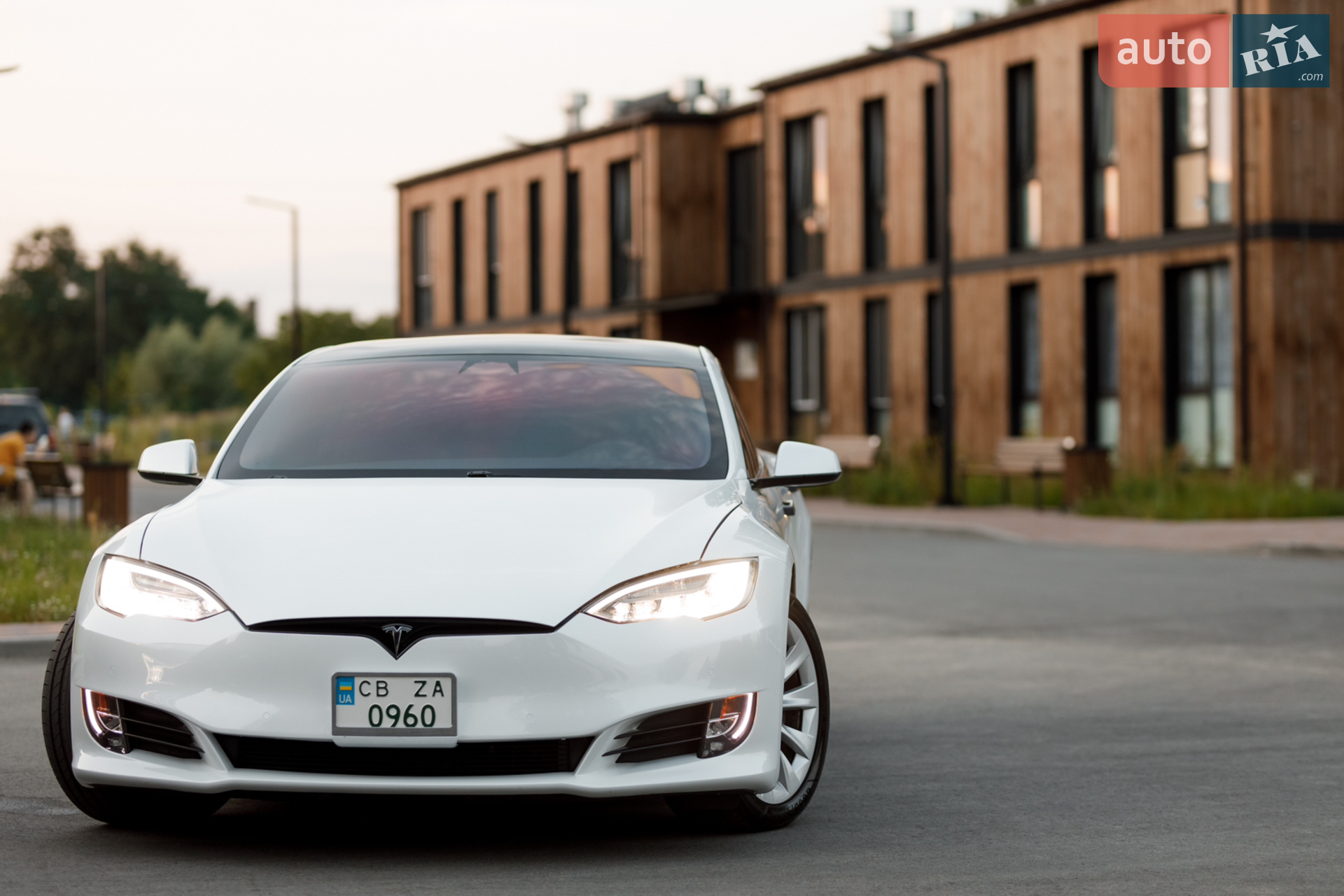 2019 Tesla Model S - мініатюра 2