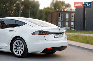 Лифтбек Tesla Model S 2019 в Чернигове