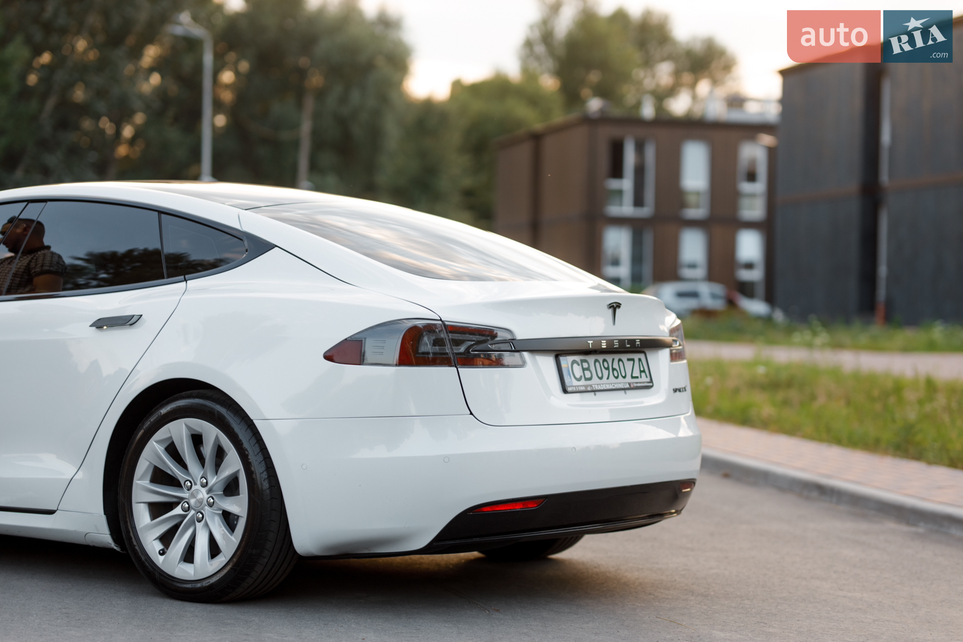 2019 Tesla Model S - мініатюра 11