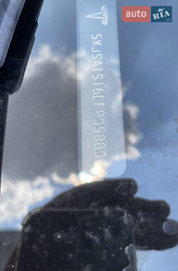 Лифтбек Tesla Model S 2014 в 