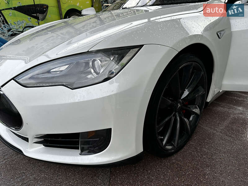Лифтбек Tesla Model S 2012 в Ивано-Франковске фото 3 Лифтбек Tesla Model S 2012 в Ивано-Франковске