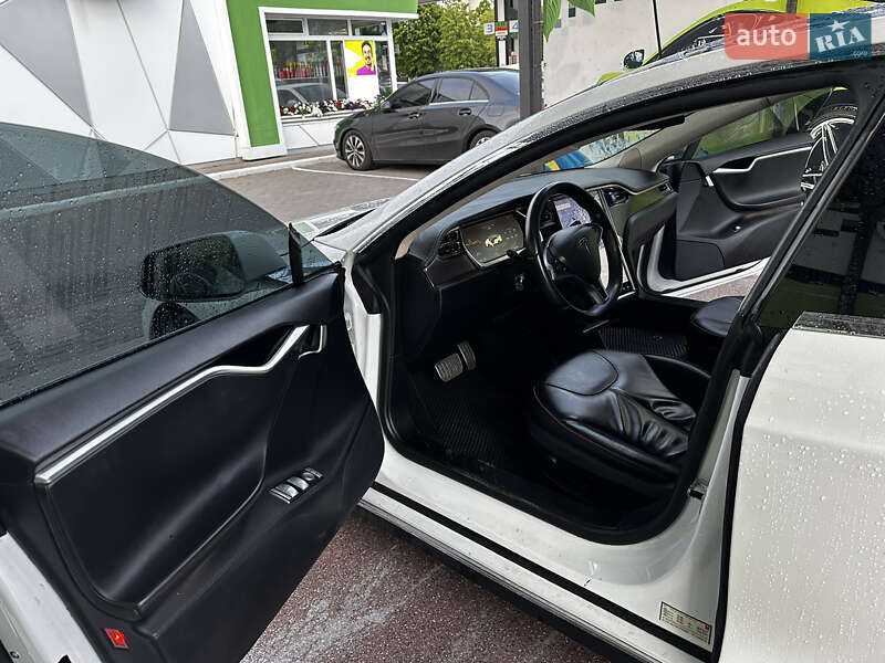 Лифтбек Tesla Model S 2012 в Ивано-Франковске фото 4 Лифтбек Tesla Model S 2012 в Ивано-Франковске