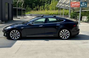 Лифтбек Tesla Model S 2015 в Киеве