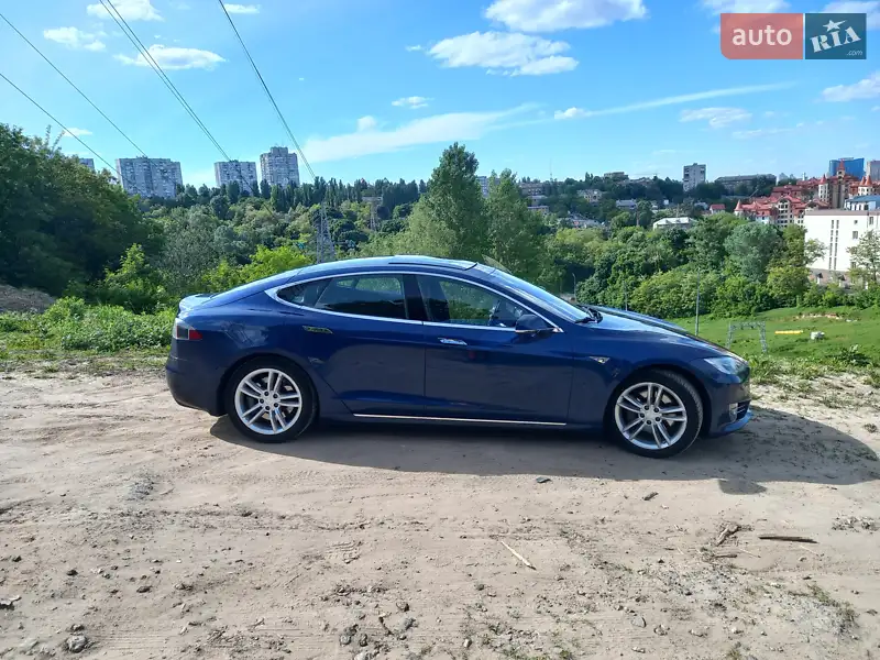 Tesla Model S