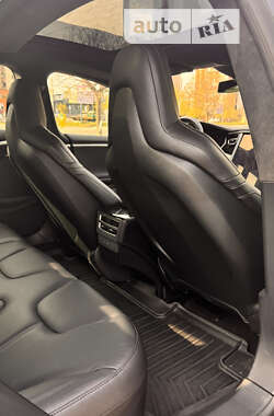 Лифтбек Tesla Model S 2016 в 
