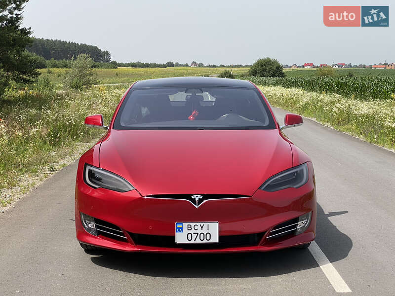 Ліфтбек Tesla Model S 2017 в Львові фото 3 Ліфтбек Tesla Model S 2017 в Львові