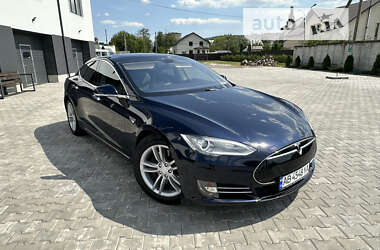 Лифтбек Tesla Model S 2013 в Виннице