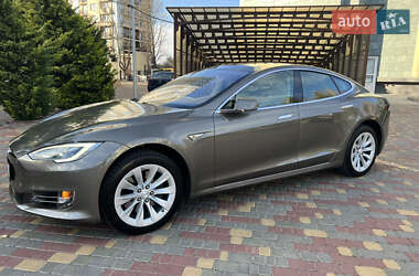 Лифтбек Tesla Model S 2016 в Одессе