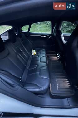 Ліфтбек Tesla Model S 2016 в Вінниці фото 18 Ліфтбек Tesla Model S 2016 в Вінниці