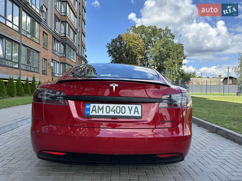 Ліфтбек Tesla Model S 2018 в Житомирі