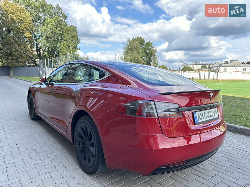 Лифтбек Tesla Model S 2018 в Житомире