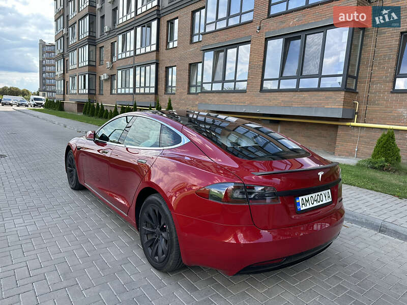 Ліфтбек Tesla Model S 2018 в Житомирі