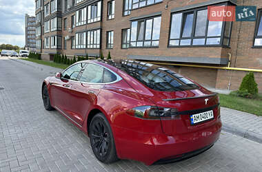 Лифтбек Tesla Model S 2018 в 