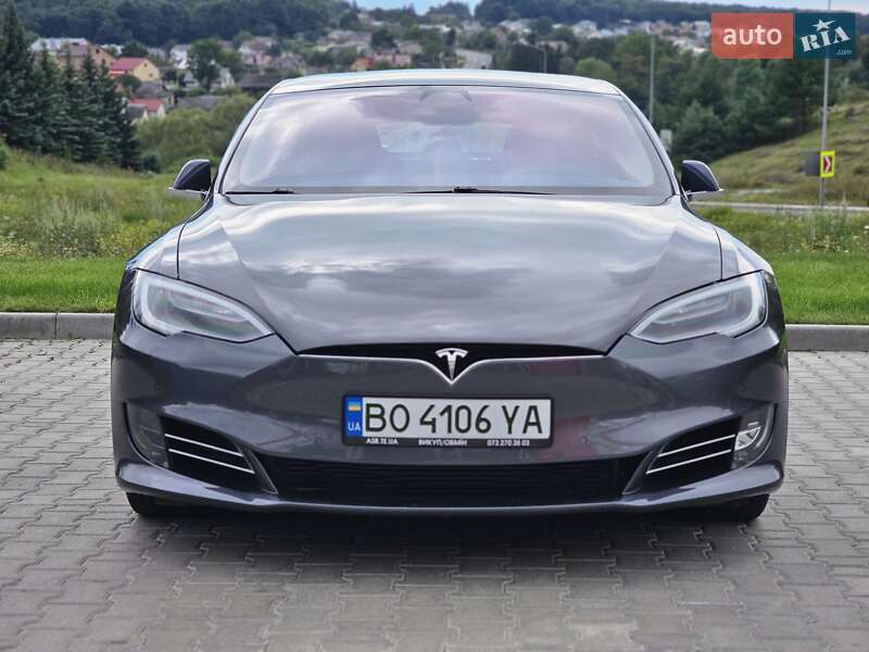 Ліфтбек Tesla Model S 2018 в Тернополі