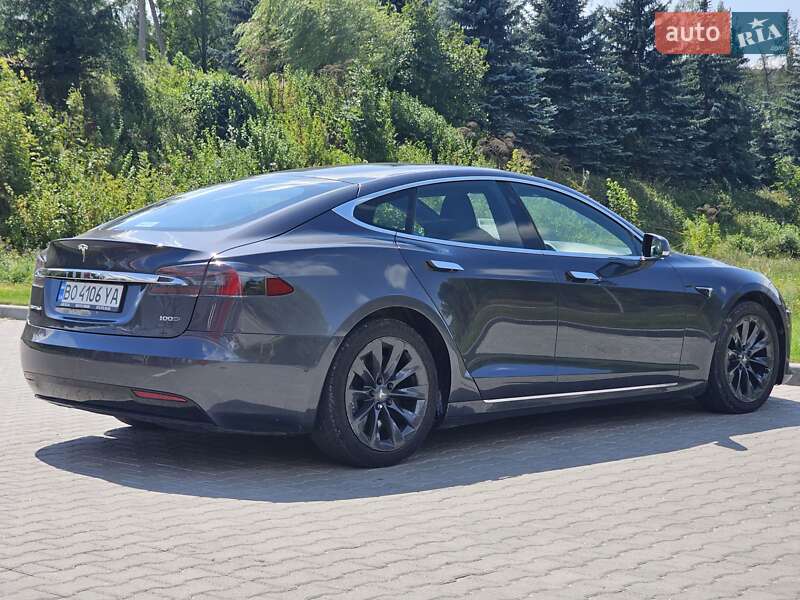 Ліфтбек Tesla Model S 2018 в Тернополі