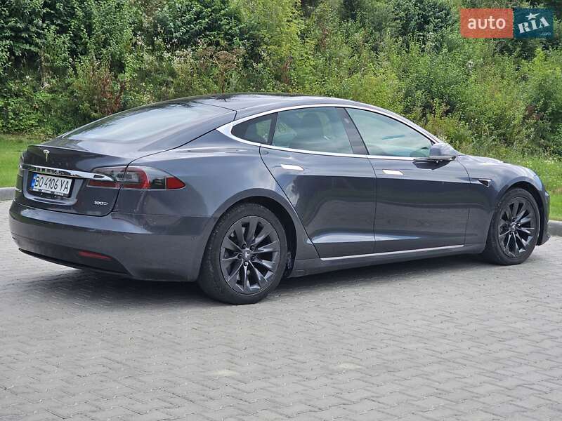 Ліфтбек Tesla Model S 2018 в Тернополі