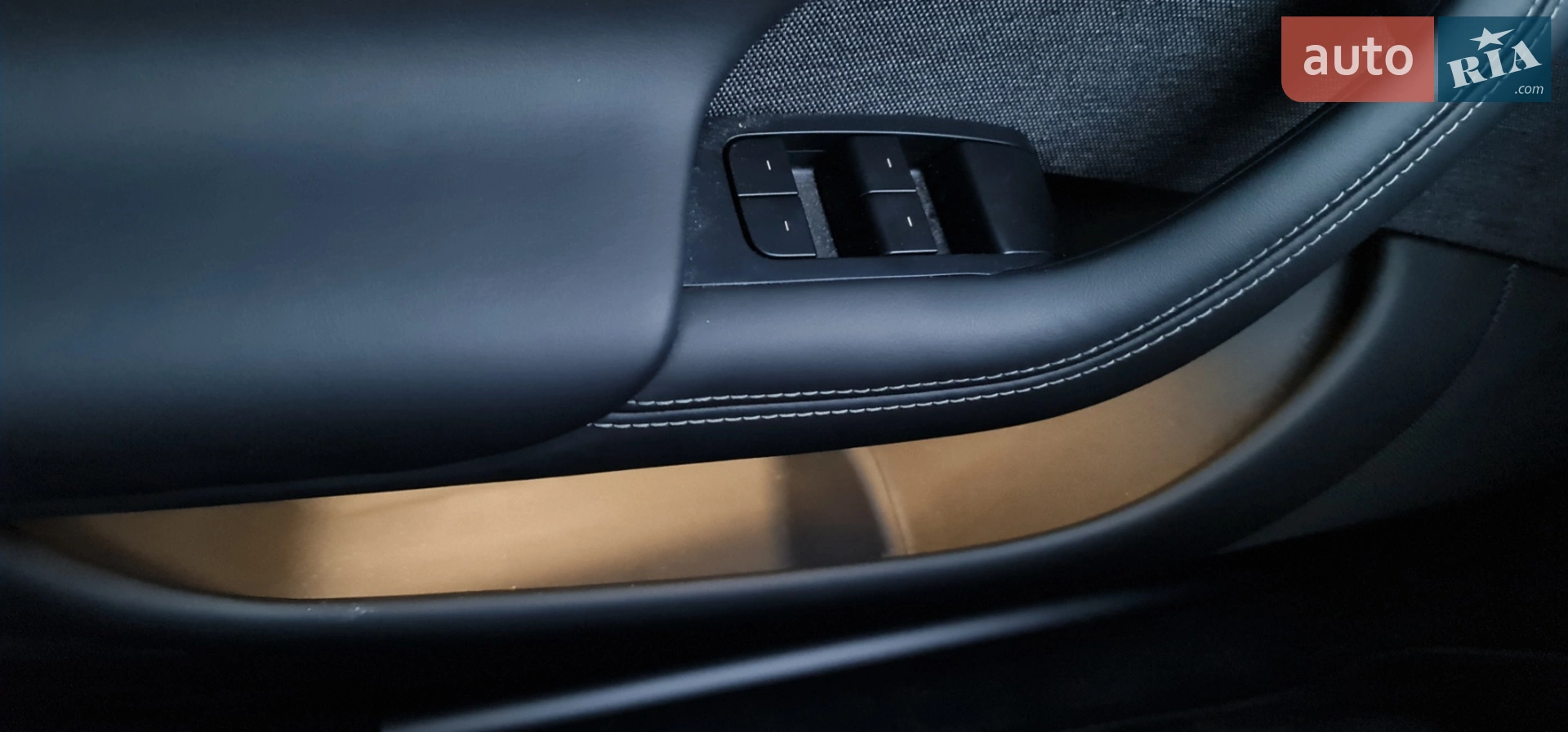 2022 Tesla Model S - мініатюра 16