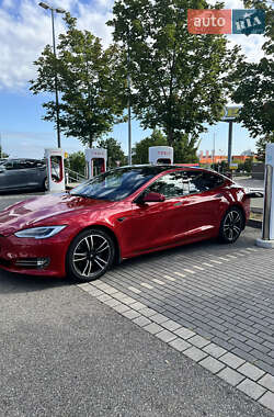 Лифтбек Tesla Model S 2019 в Виннице